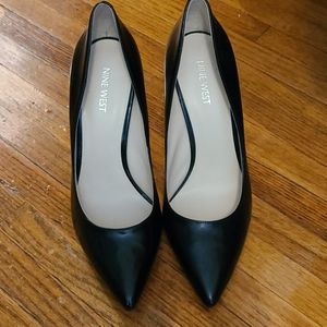 Nine West pumps